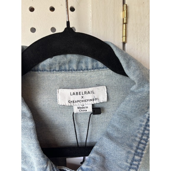 Label Rail Cheap Chic Finds Floral Embroidered Crop Denim Jean Jacket Lg/12 - Picture 3 of 7